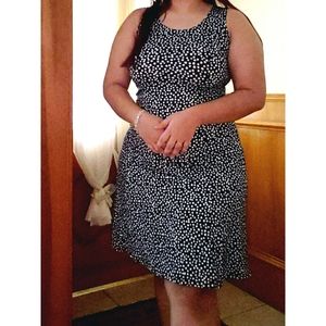 Stretchy black & white polka dot dress